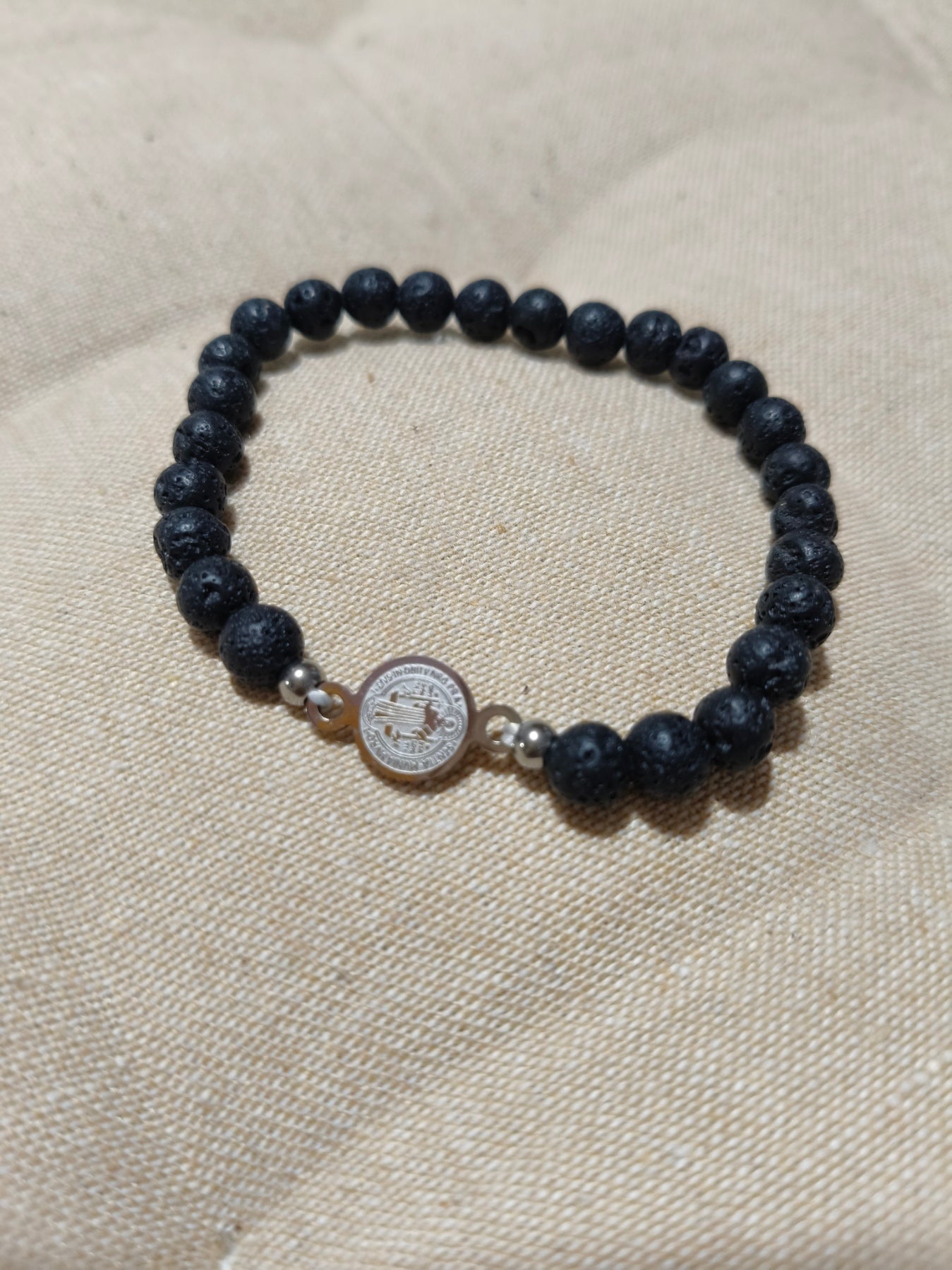 Lava volcánica con San Benito 01332