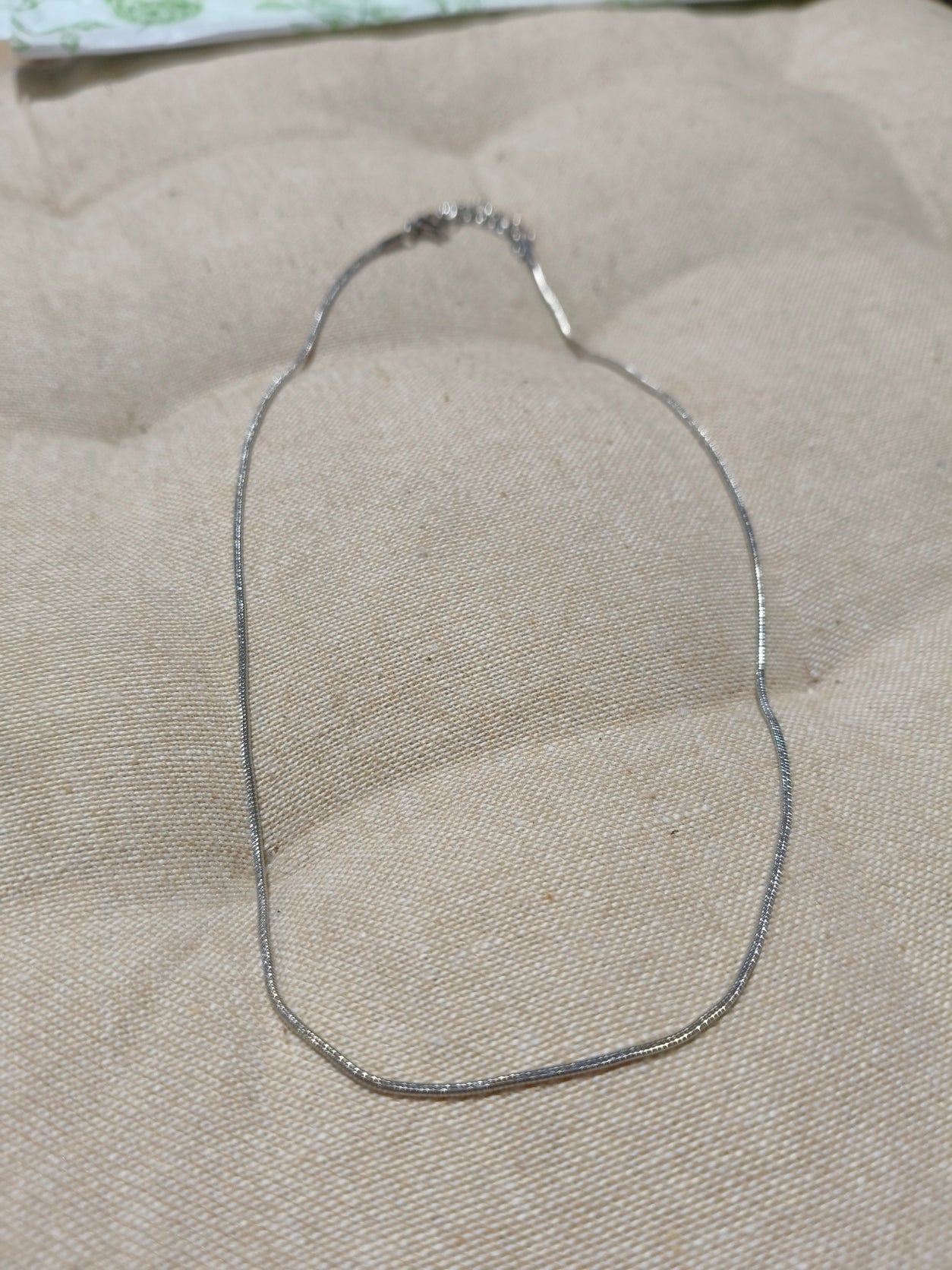 Cadena plateada 01344