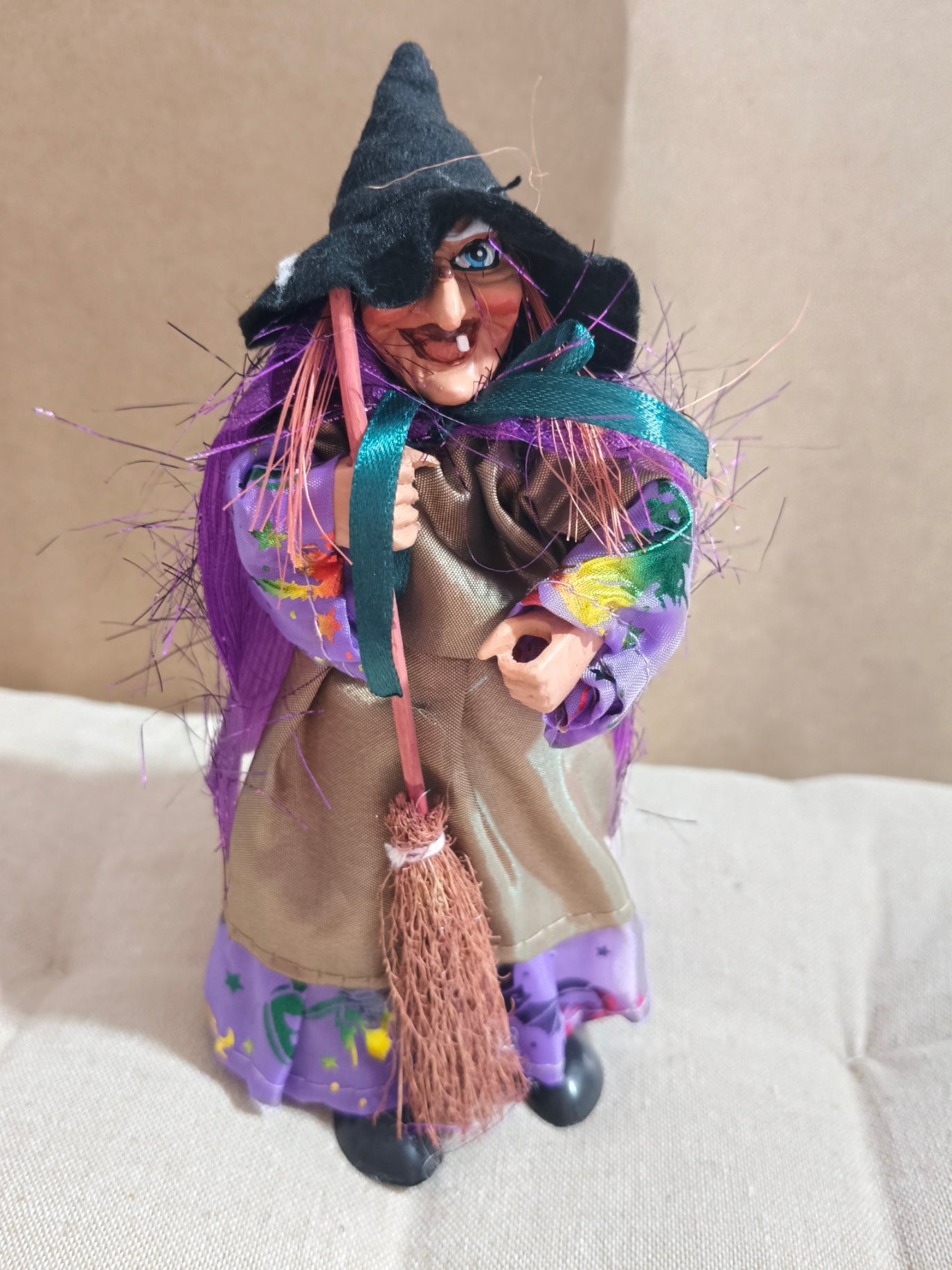 Bruja morada