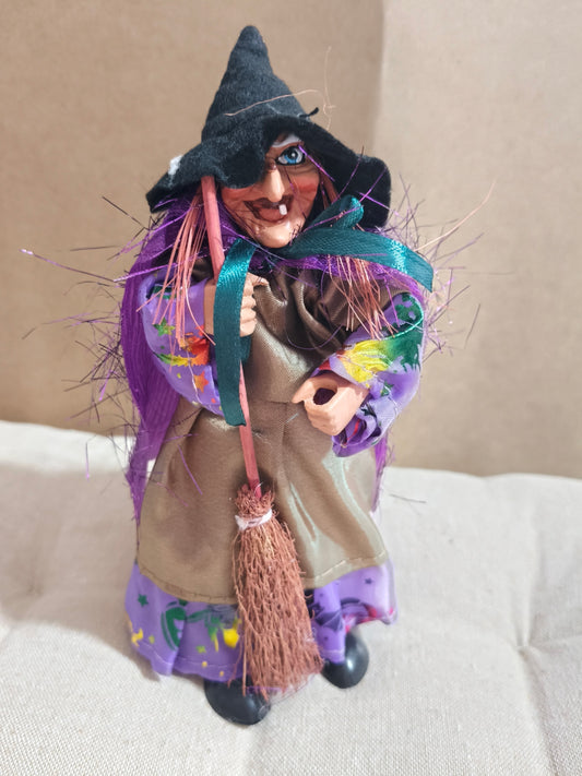 Bruja morada