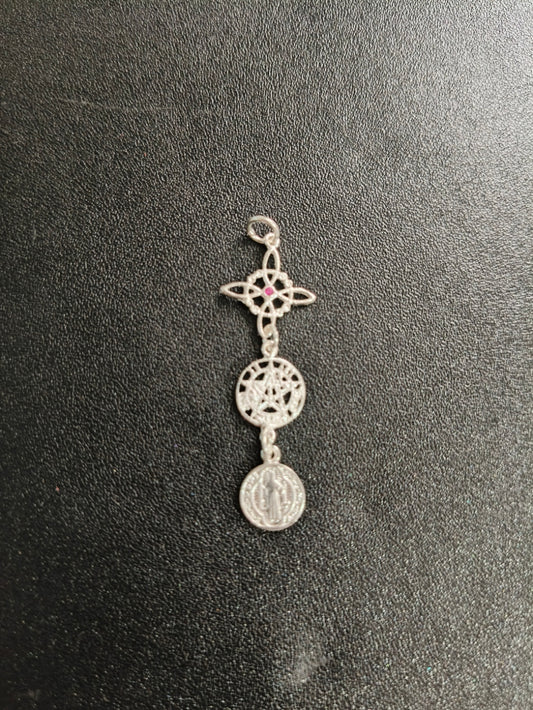 Triple protección Nudo de brujas, Tetragramatón y San Benito