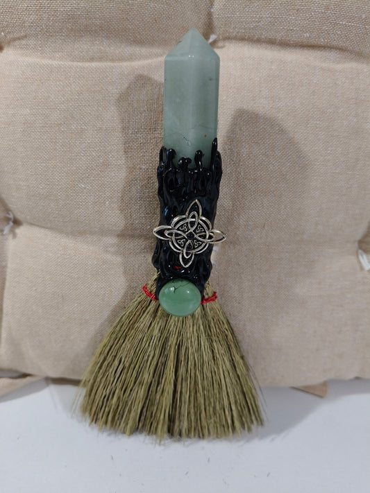 Escoba de Brujas de Aventurina Verde