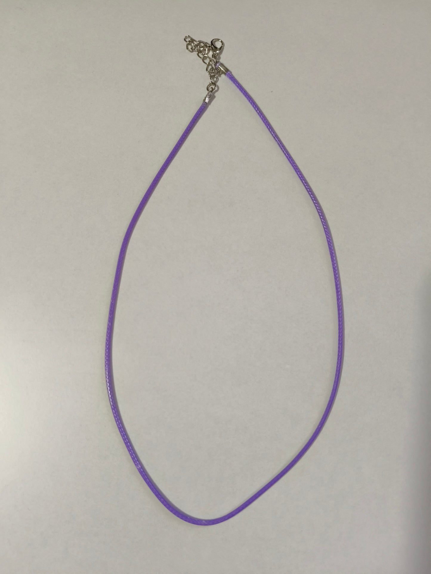 Collar de cuerda morado