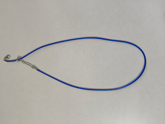 Collar de cuerda azul marino
