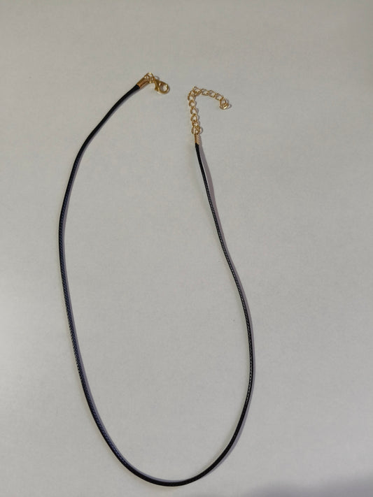 Collar de cuerda negro