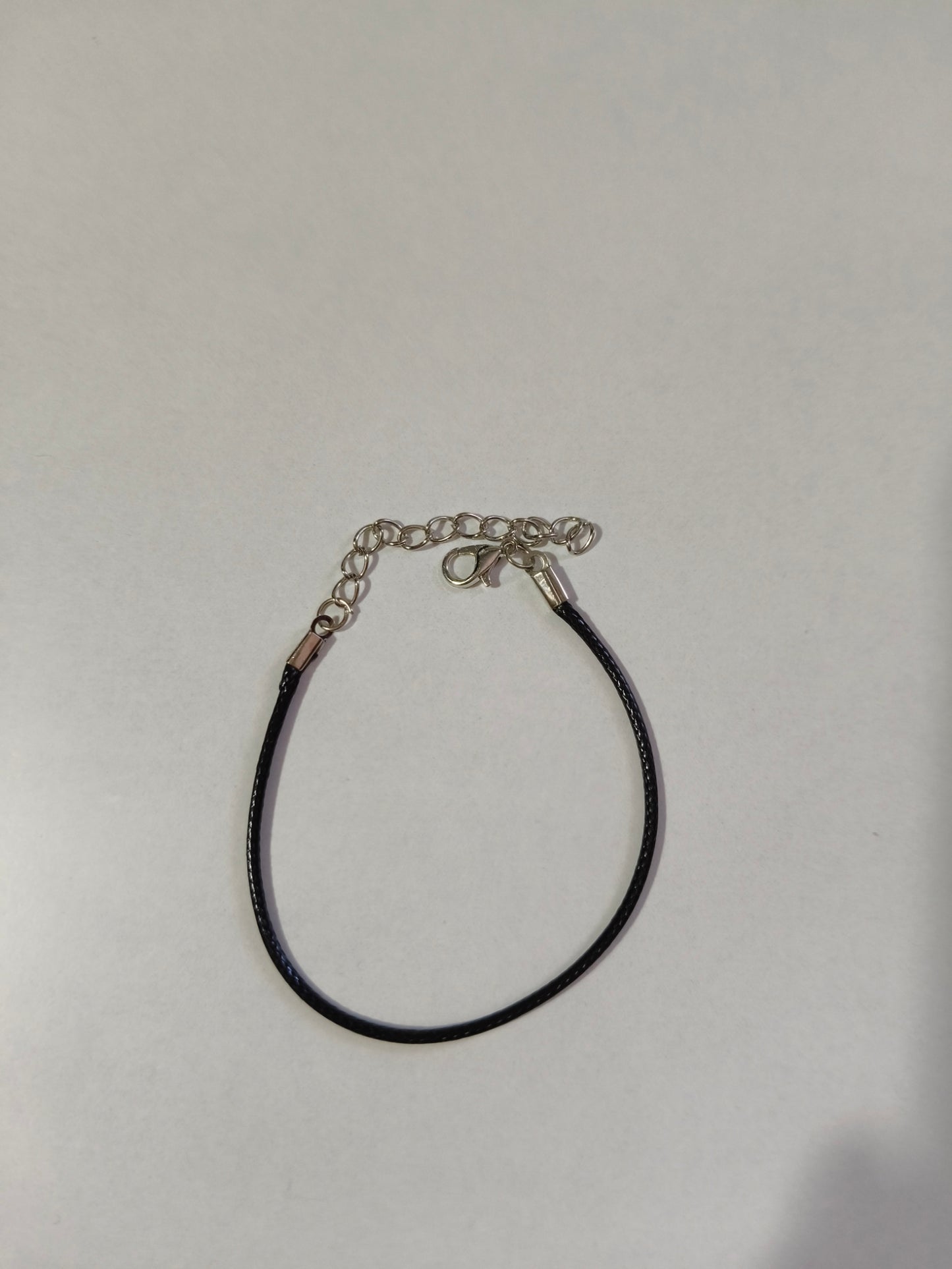 Pulsera de cuerda negra