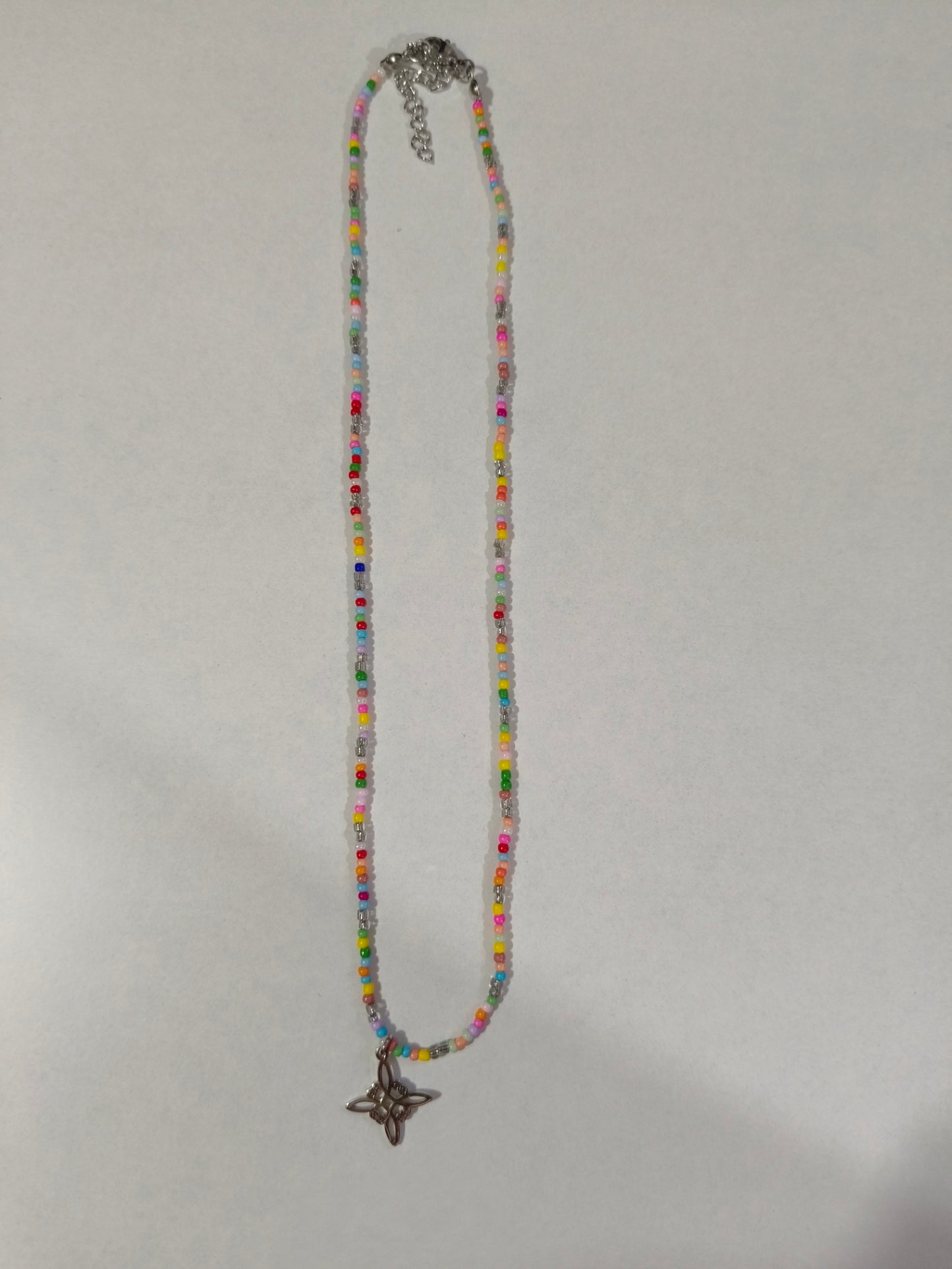 Colgante del Nudo de Brujas de colores