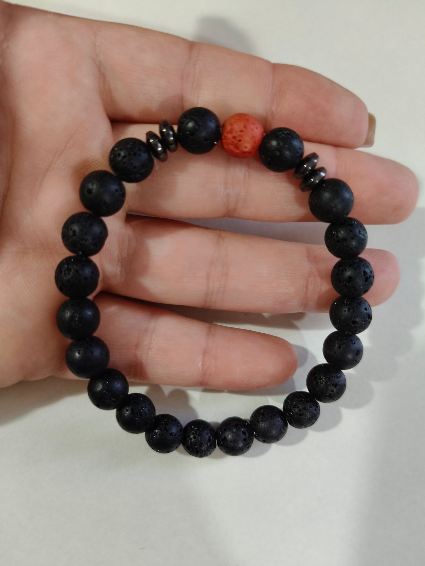 Pulsera de Piedra volcánica