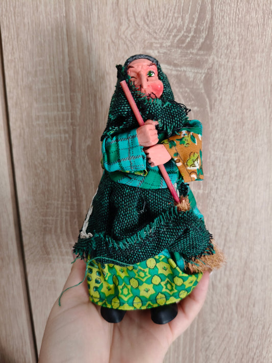 Bruja de la suerte en el dinero