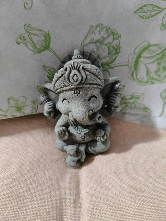 Ganesha bebe 01101