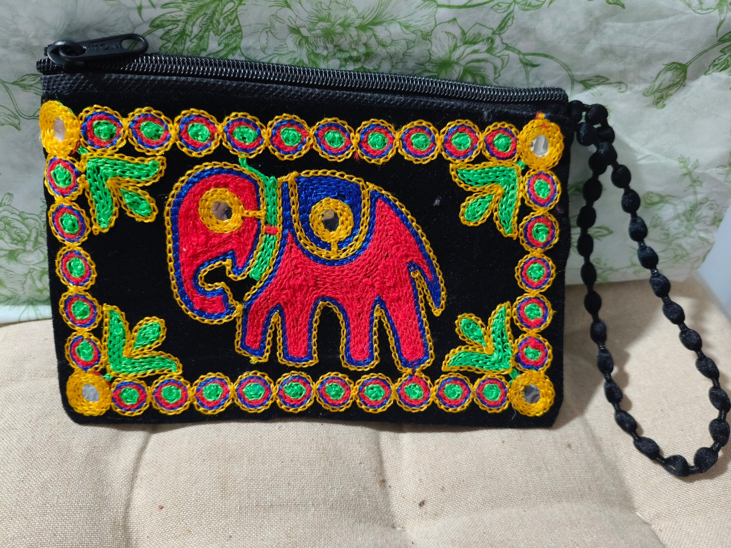 Bolsito con elefante negro 01255