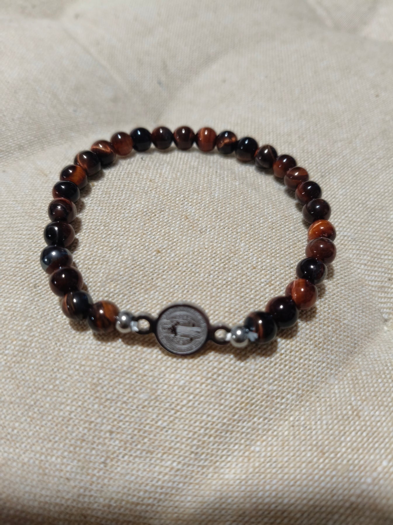 Ojo de buey con San Benito 01333